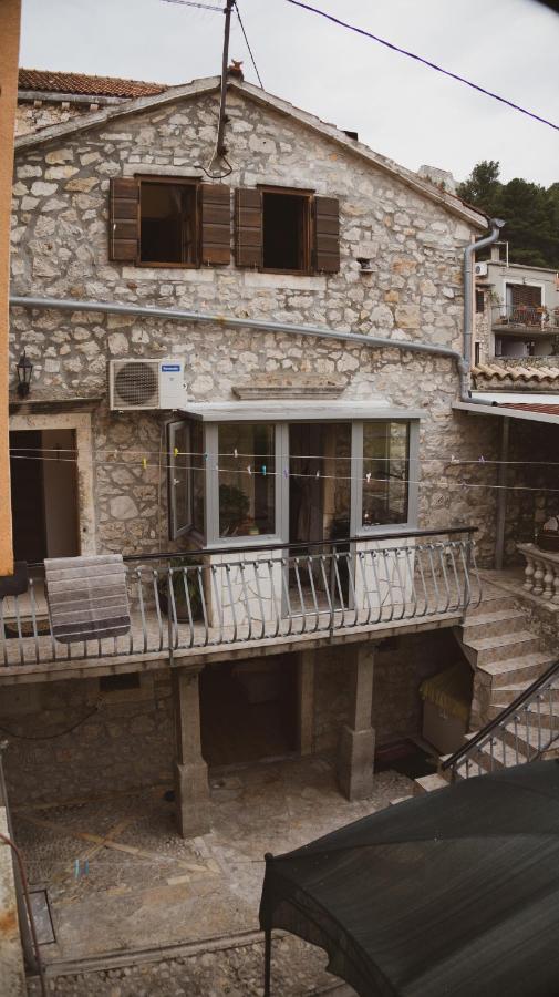 Scardona Rustica, Bed & Breakfast With Jacuzzi, Bbq And Free Parking In Skradin, Krka Apartment ภายนอก รูปภาพ